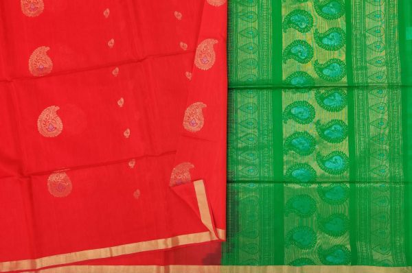 Handloom Silk Cotton Saree in Red