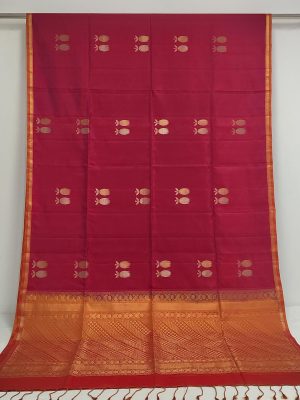 red saree with Zari border