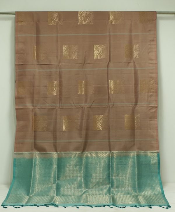 Pantone Brown Handloom Soft Silk Saree With Borderless