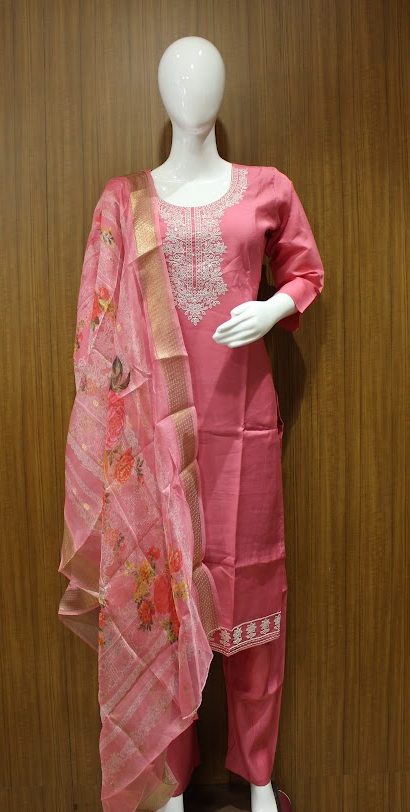 Dusky Rose Salwar Set In Thread Work With Printed Dupatta