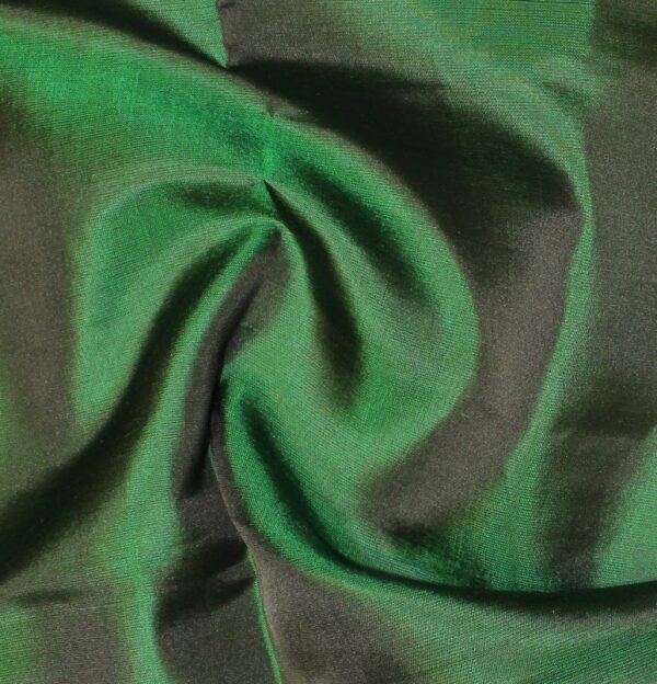 Pure Soft Silk Saree In Vibrant Purple