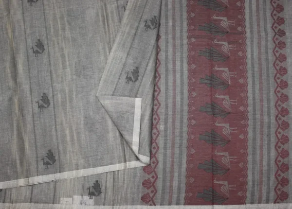Ash Grey In Kovai Cotton Saree With Peacock Motifs