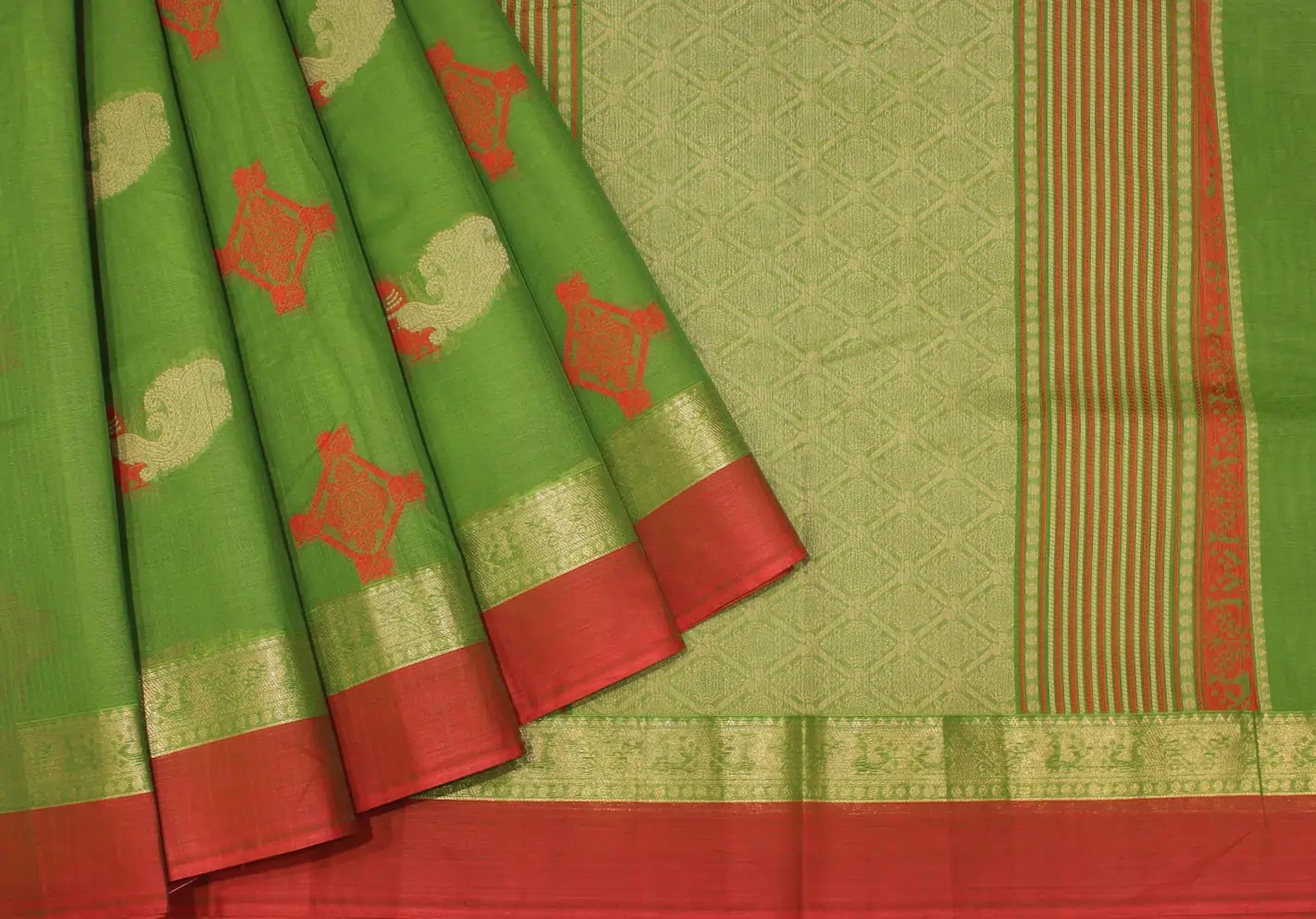 Lime Green In Kovai Cotton Saree With Diamond Motif