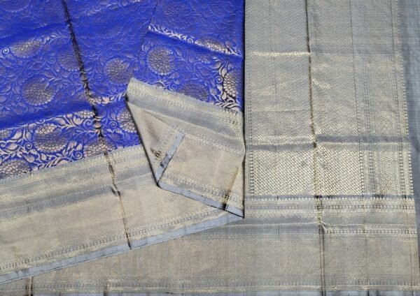 Handloom Pure Soft Silk Saree in Blue