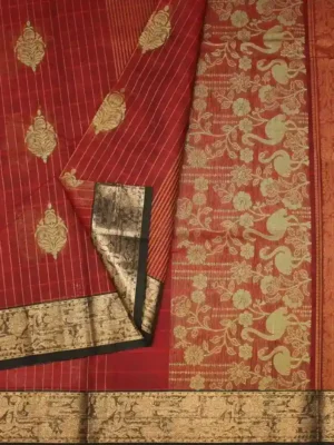 Maroon Checks Kovai Cotton Saree In Closeup