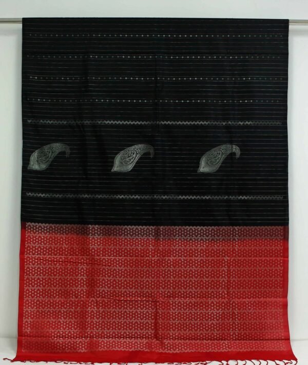 Handloom Pure Soft Silk Saree in Black with Dark Red Pallu