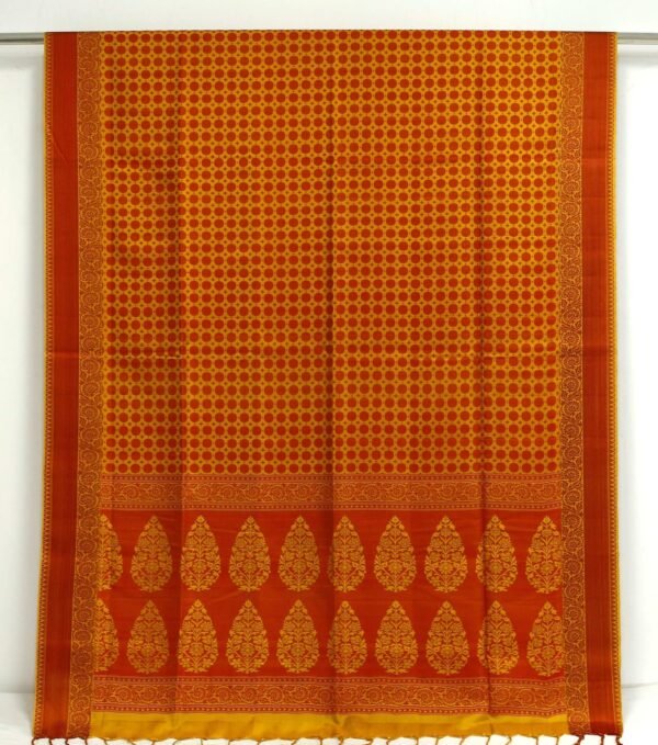 Handloom Soft Silk Saree with Threadwork