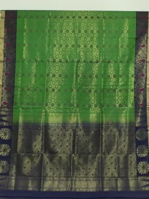 Handloom Dark Green Soft Silk Saree Brocade adorned with golden zari In Fleats