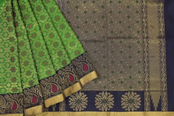 Handloom Dark Green Soft Silk Saree Brocade