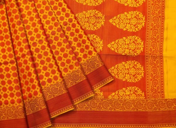 Handloom Soft Silk Saree with Threadwork
