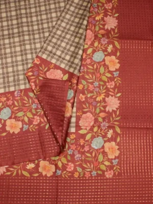 Close-up of checked pattern, floral digital print border and dotted zari work on Maroon Semi Tussar Saree