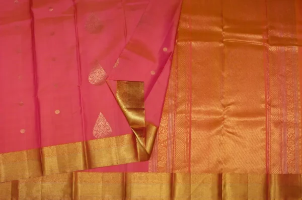 Handloom Pure Soft Silk Saree In Dual Pink Shade