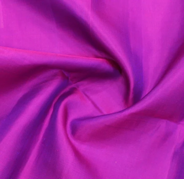 Pure Handloom Soft Silk Saree In Dual Violet Shade