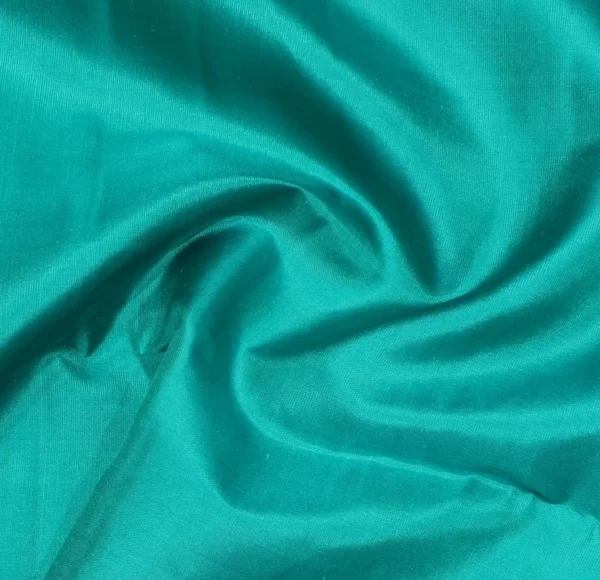 Vibrant Magenta Handloom Soft Silk Saree