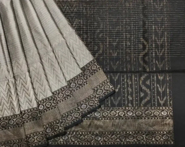 Pure Handloom Soft Silk Saree In Metallic Silver Grey