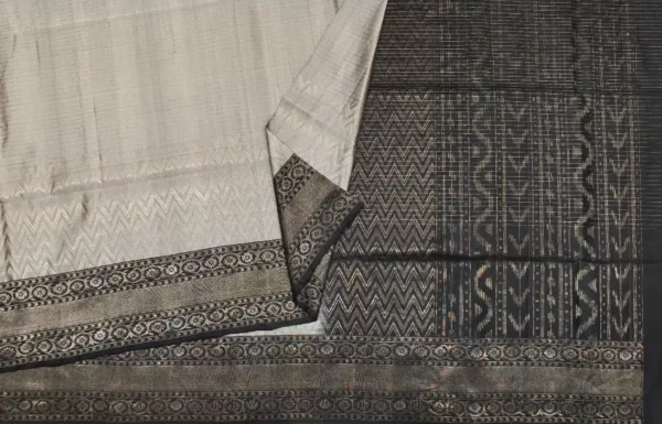 Pure Handloom Soft Silk Saree In Metallic Silver Grey